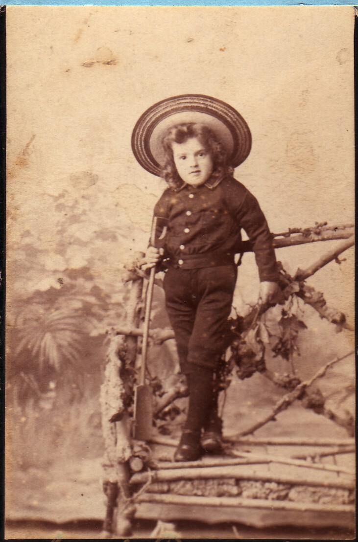 Van Asch Family - 1900 