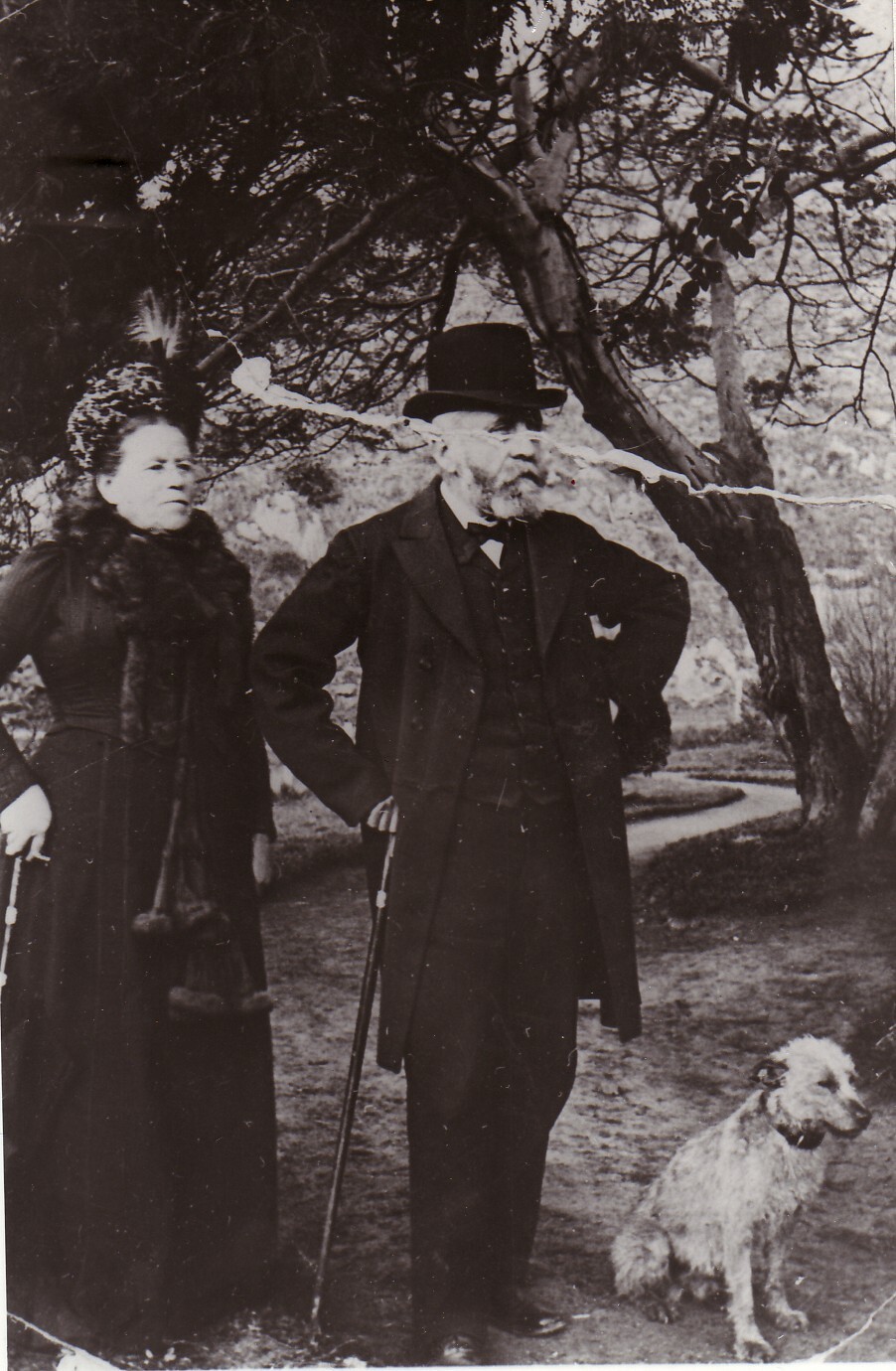 Gerrit van Asch walking the dog - 1906 