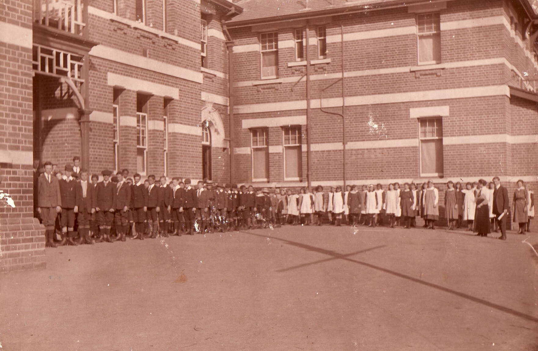 School students - 1913