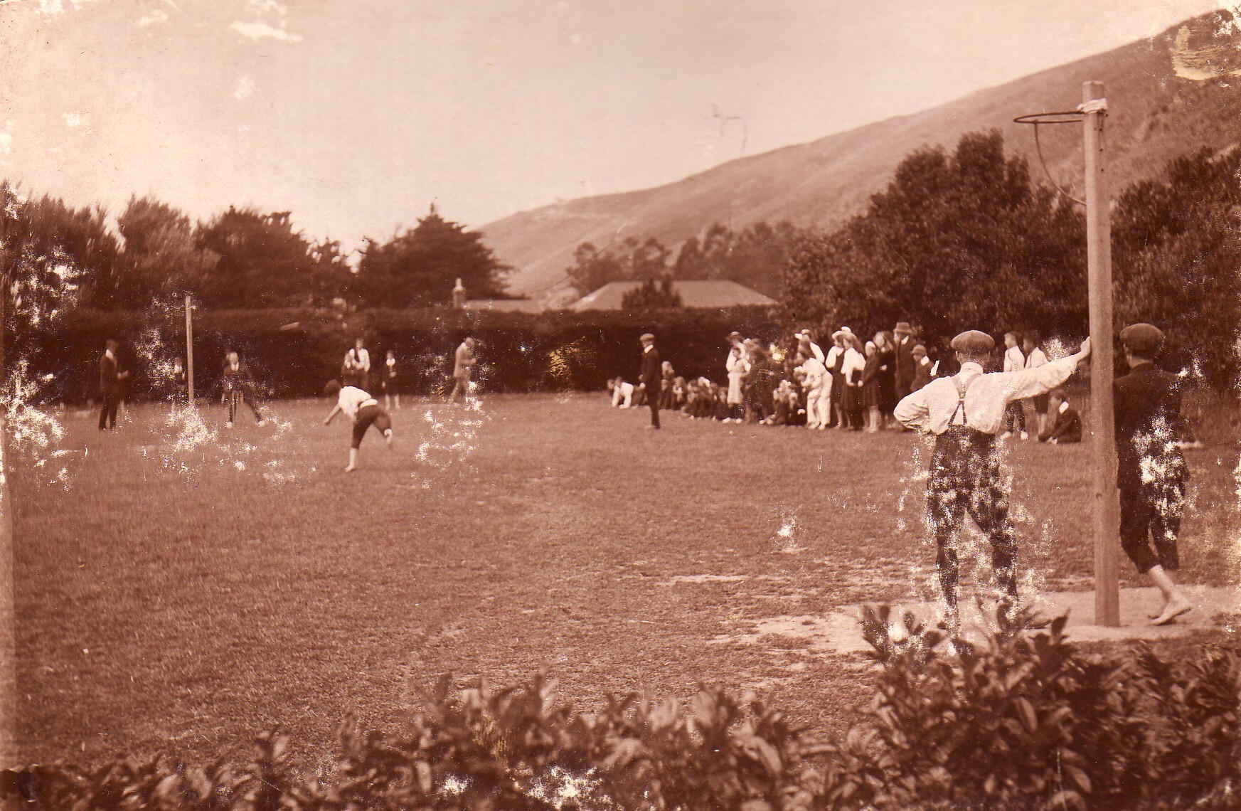 Javelin Throwing - 1914