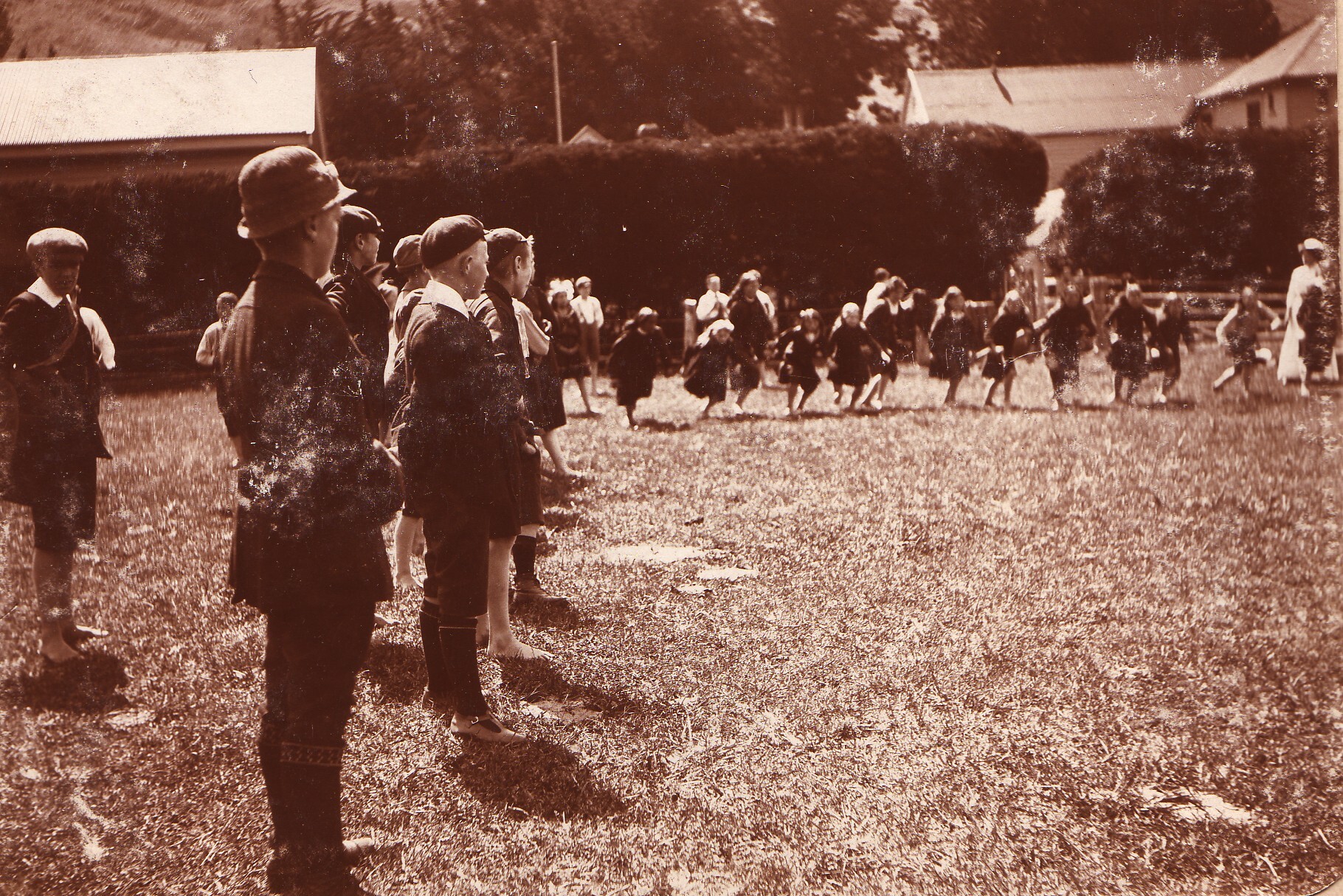 Running Race - 1914