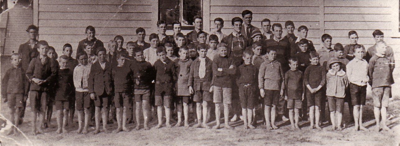 Boys' with Mr Regnault - 1921