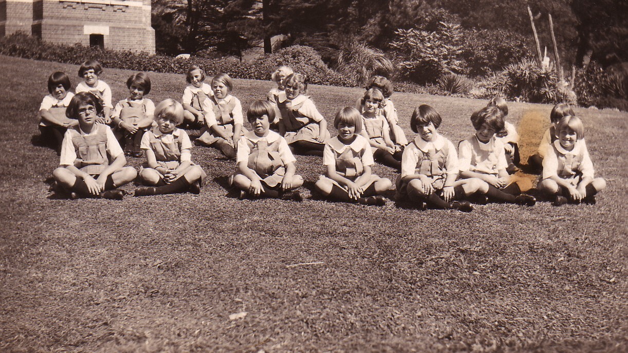 Girls Outside in Summer - 1920