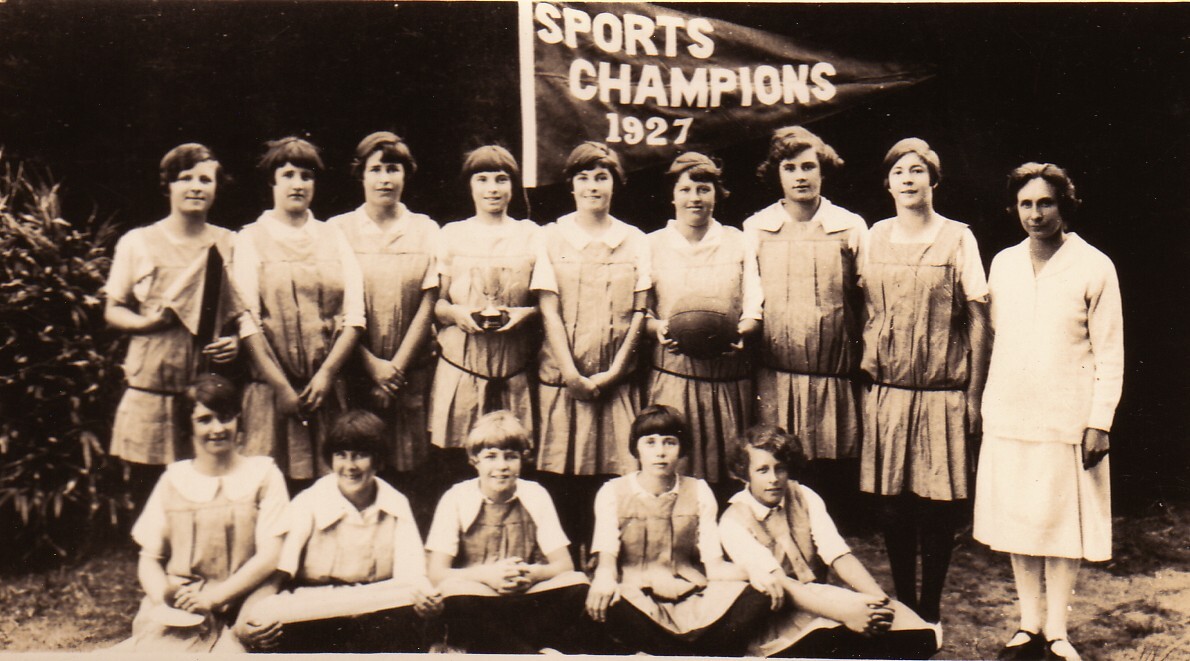 Girls Basketball - 1927