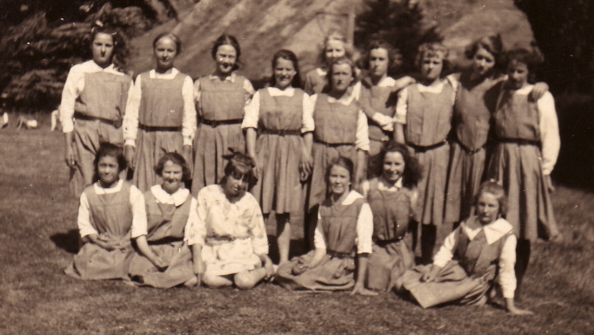 Girls group - 1920