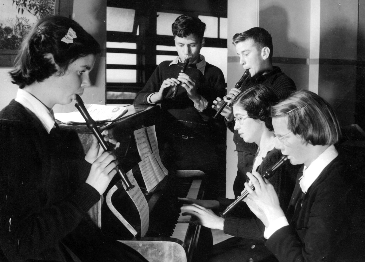 Recorder Music Lesson - 1952