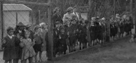 Students Visiting Auckland Zoo - 1948