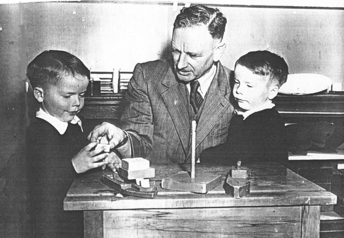 The Mansell Twins - 1952