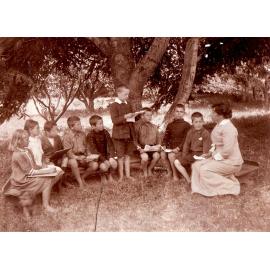Miss Reid & Class 2 - 1914