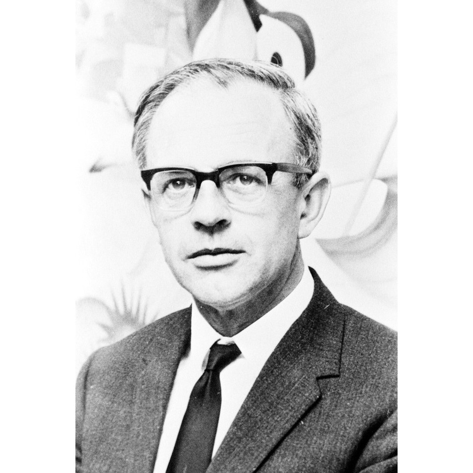 Mr Alan Young